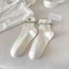 Tất Nữ Cổ Ngắn Viền Bèo Thêu Trái Tim Phong Cách Vintage Coquette
