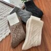Tất Len Dày Nữ Cổ Cao Họa Tiết Vặn Thừng Quả Trám Giữ Ấm Mùa Đông