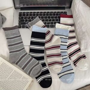 Tất Cotton Cổ Cao Sọc Ngang Mép Cổ Cuộn Nhiều Màu Phong Cách Hàn Quốc